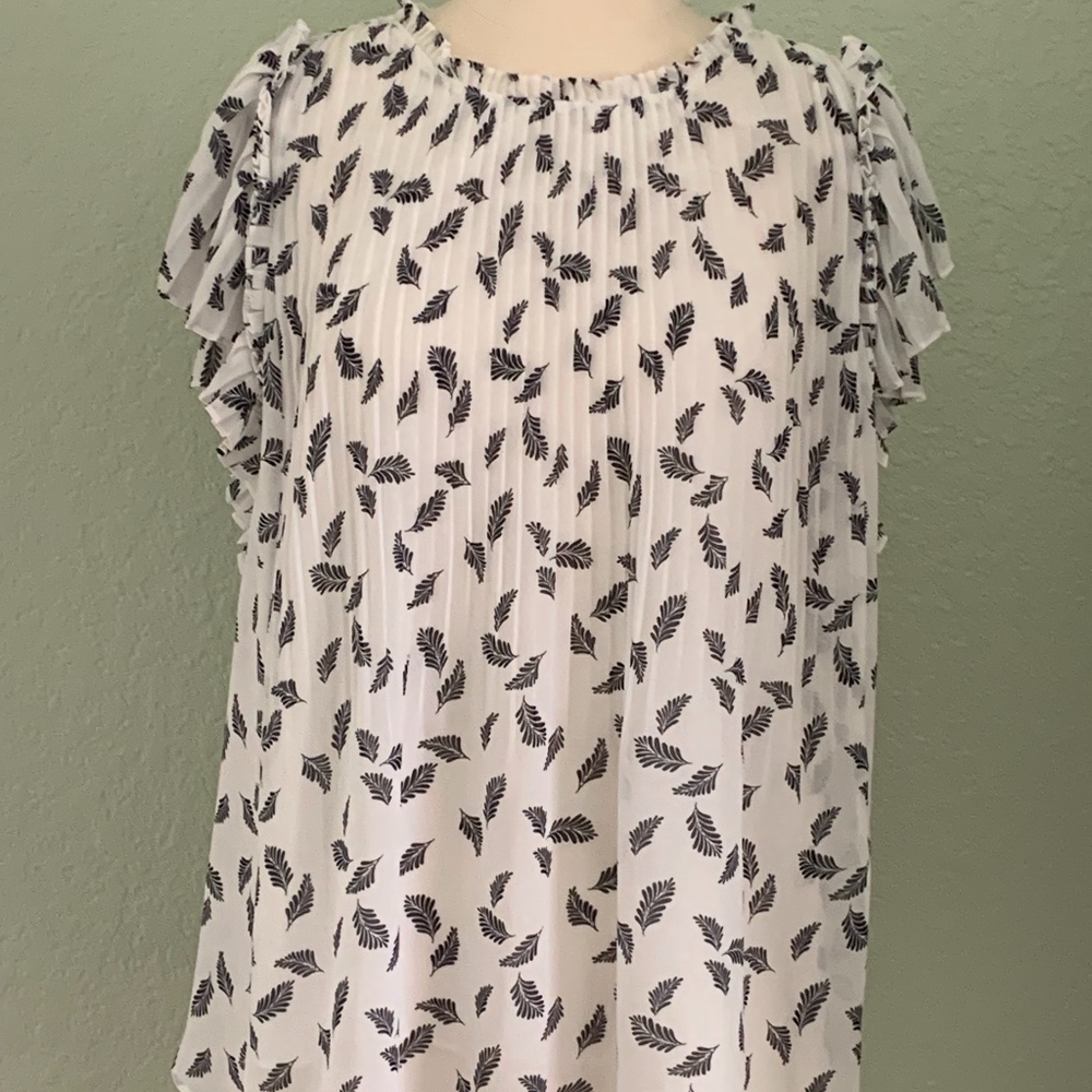 Ann Taylor Flutter Sleeve Blouse